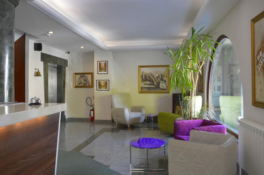 Modern Inn Boutique Hotel Skopje Exterior photo
